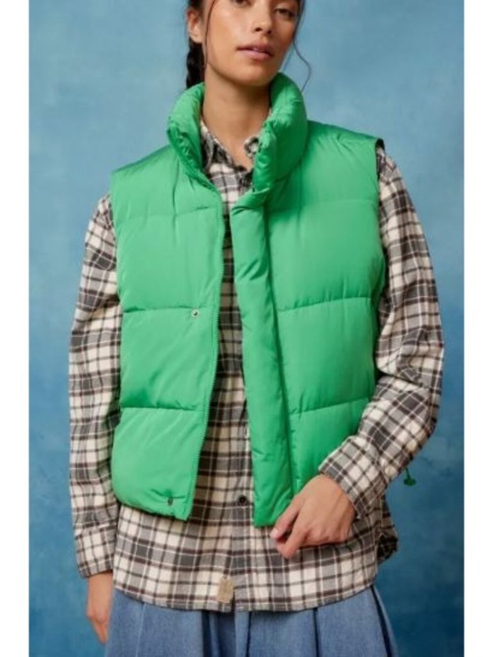 BDG URBAN OUTFITTERS pia puffer vest in green size M